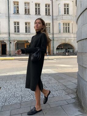 Muji Black Knit Turtleneck Sweater Dress Minimalist Relaxed Fit Size XS